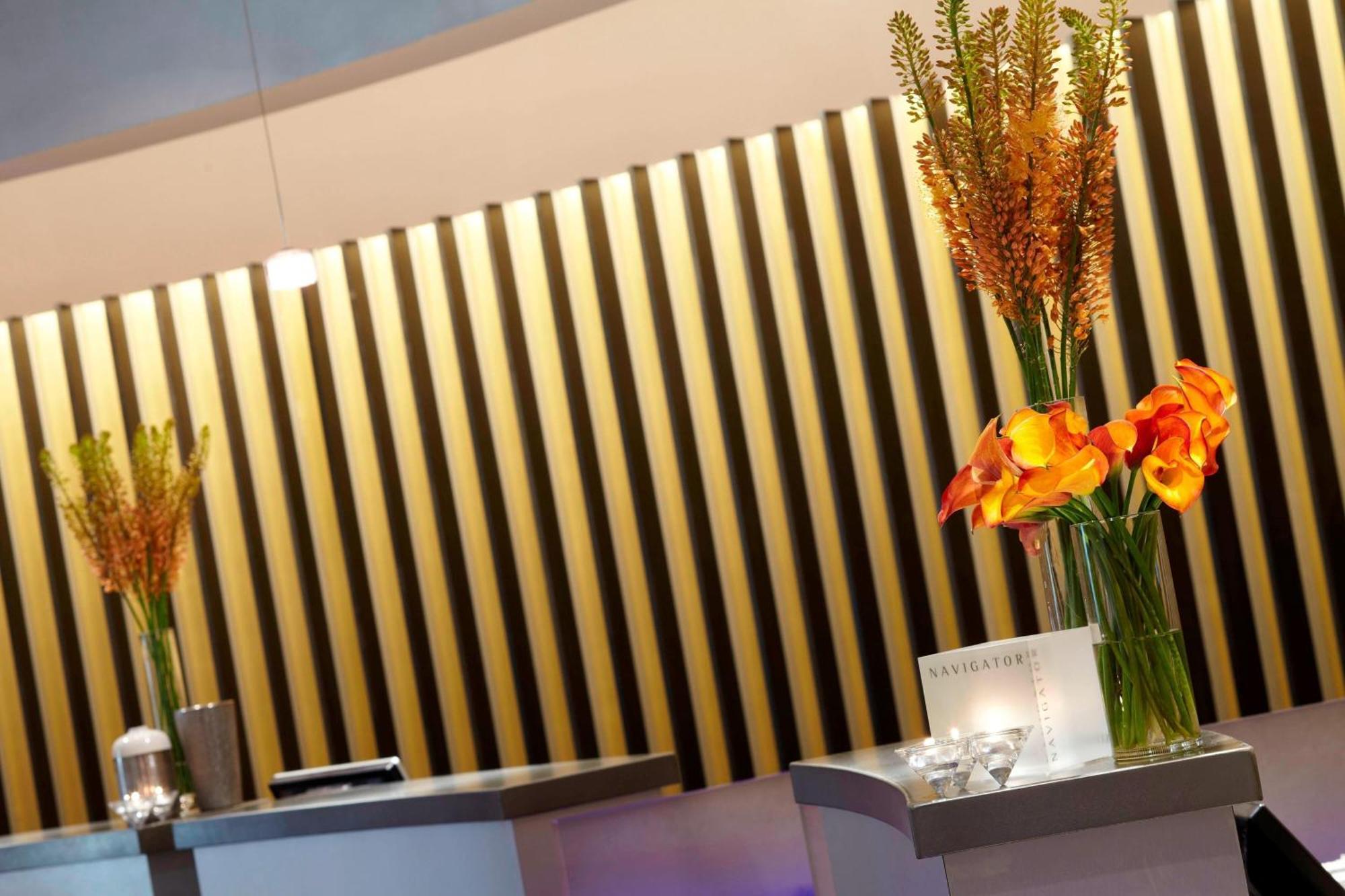 Renaissance St. Louis Airport Hotel Berkeley Екстериор снимка