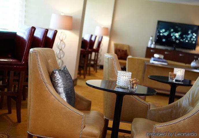 Renaissance St. Louis Airport Hotel Berkeley Интериор снимка