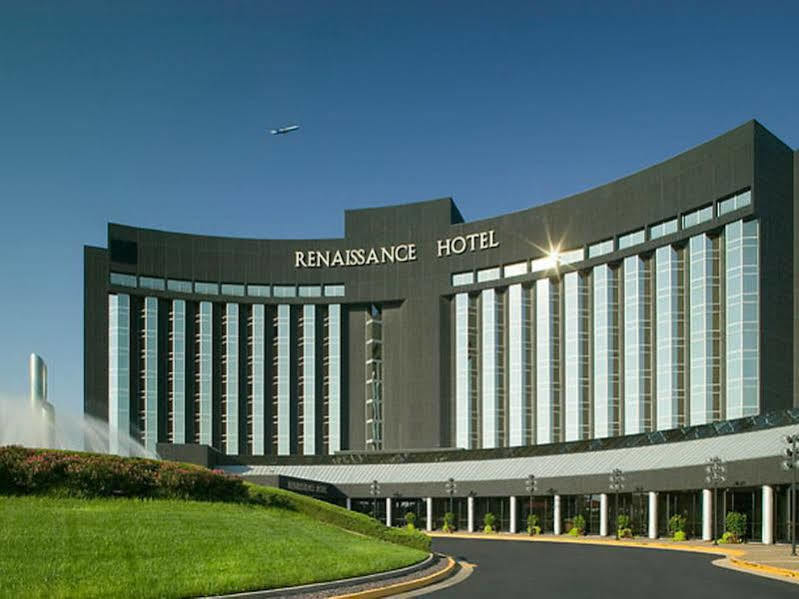 Renaissance St. Louis Airport Hotel Berkeley Екстериор снимка